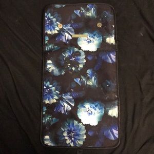 Tartan And Twine makeup bag